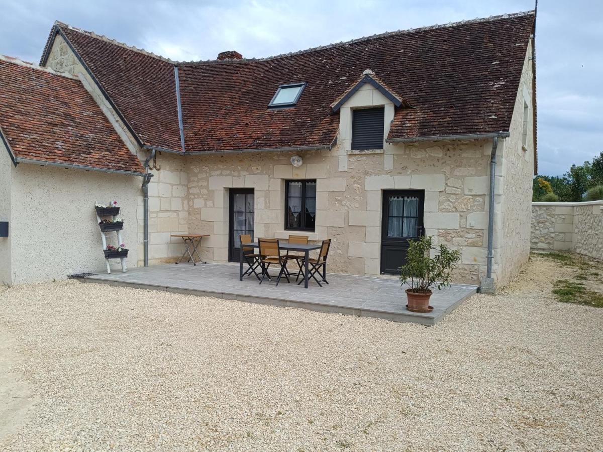 Gite De La Grand Maison Le Noyer Seigy Exterior photo